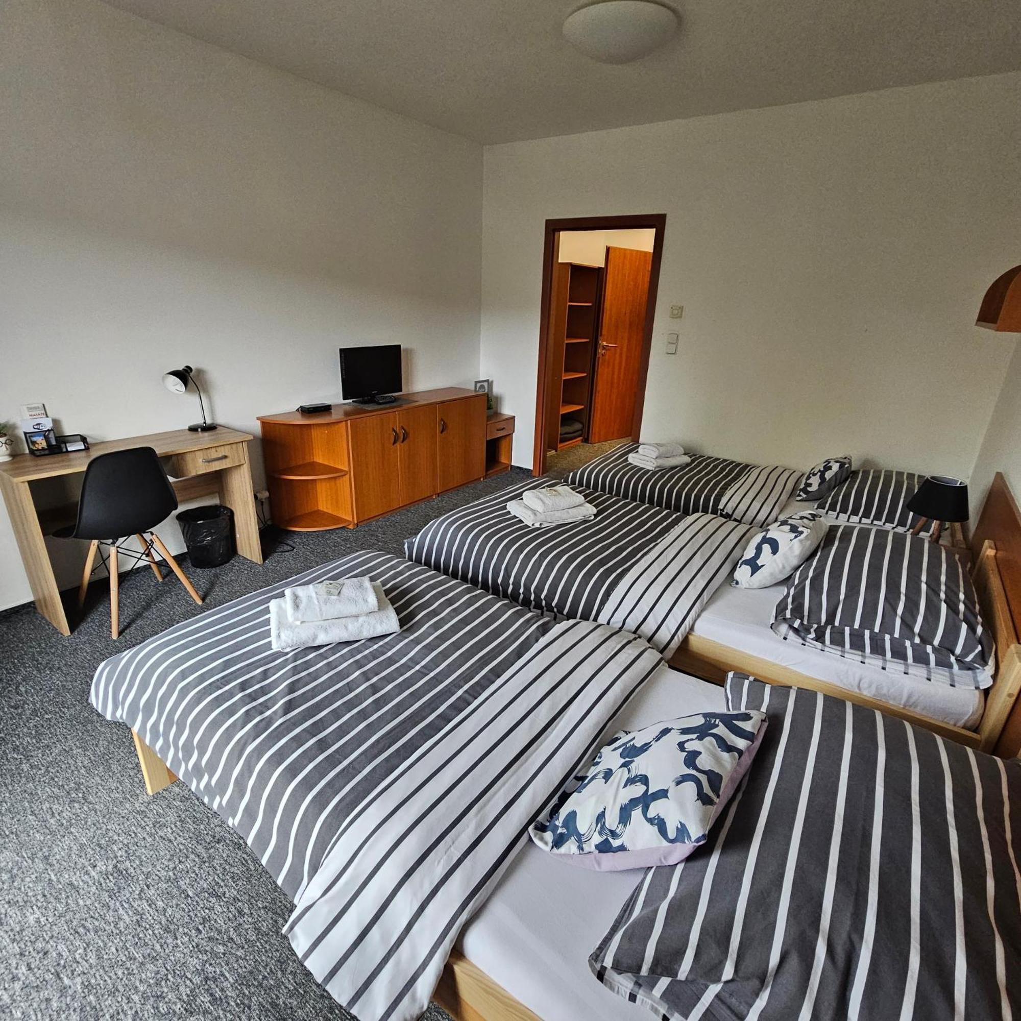 A Restaurace Simanda Guest house Prague
